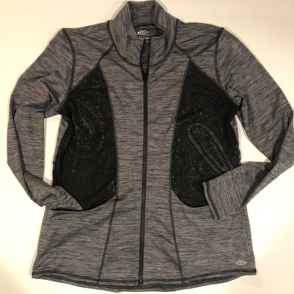 Maurice’s InMotion Lightweight Jogger ZIP-up